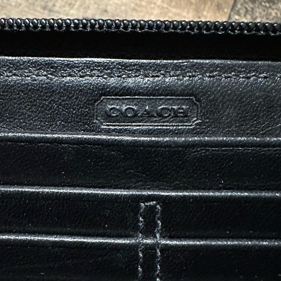 Coach Signature Jacquard Continental Wallet - Picture 2 of 7
